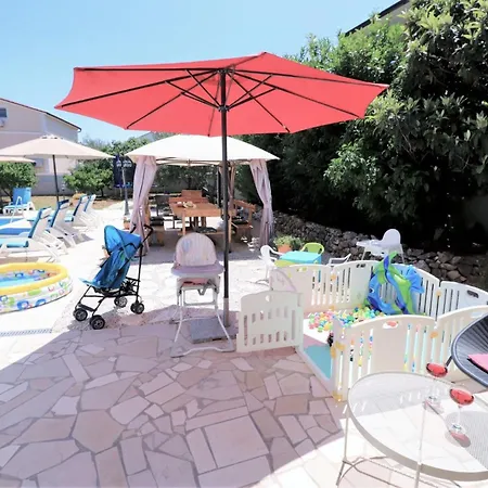 Holiday home In Okrug Gornji Mit Schoenem Pool Und Meerblick By Interhome *