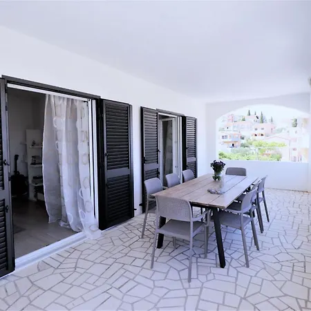 In Okrug Gornji Mit Schoenem Pool Und Meerblick By Interhome * Trogir